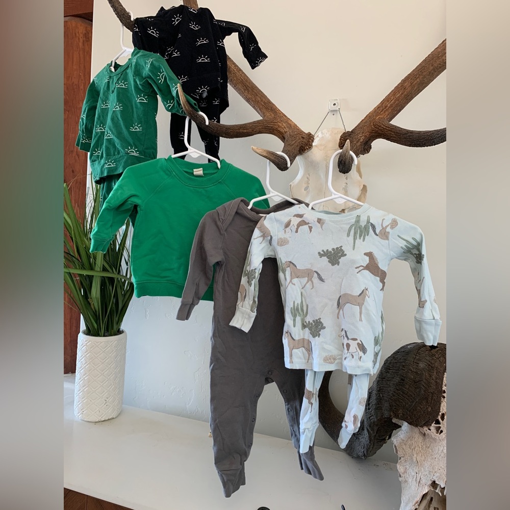 Baby boy clothes size 12m